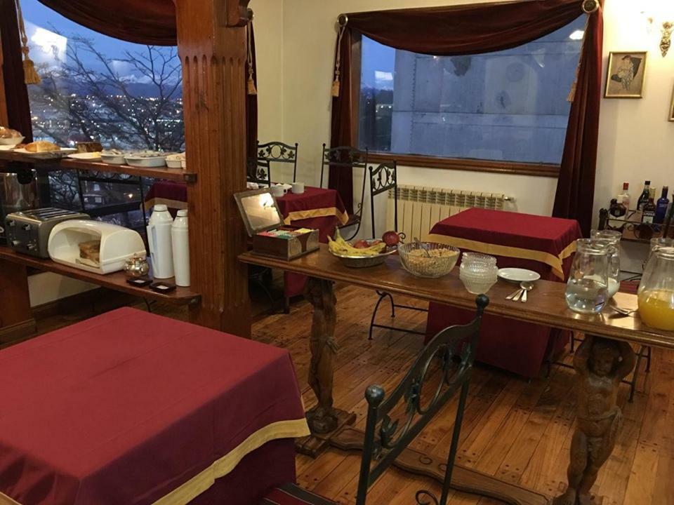 Hosteria Residencia Linares Ushuaia Zewnętrze zdjęcie
