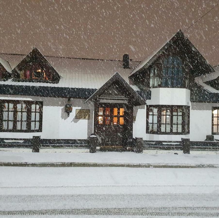 Hosteria Residencia Linares Ushuaia Zewnętrze zdjęcie